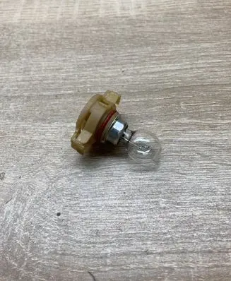 Chrysler Voyager Headlight/headlamp bulb PSX24W J123JH