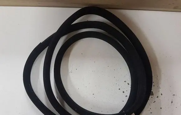 Mercedes-Benz C W204 Front door rubber seal