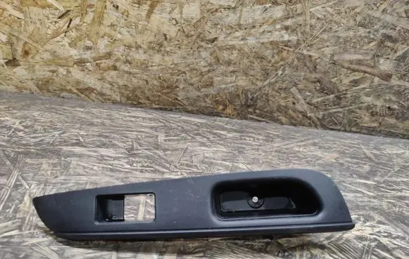 Nissan Note (E12) Rear door handle trim 829603VW0A