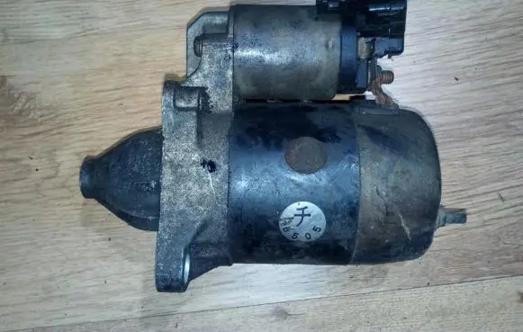 Mazda Demio Starter motor m3t38882