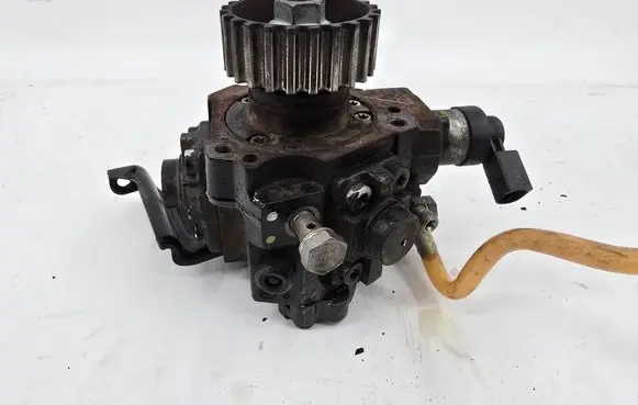 Audi A6 S6 C6 4F Fuel injection high pressure pump 059130755S 0445010154 11001538288