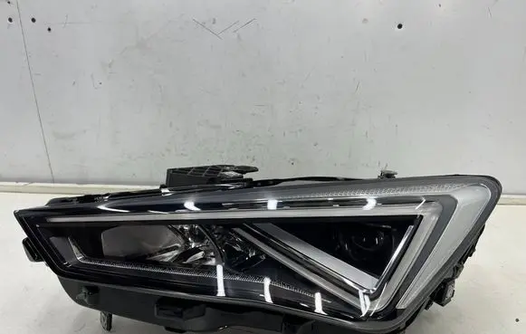 Cupra Formentor Headlight/headlamp 5fg941007e