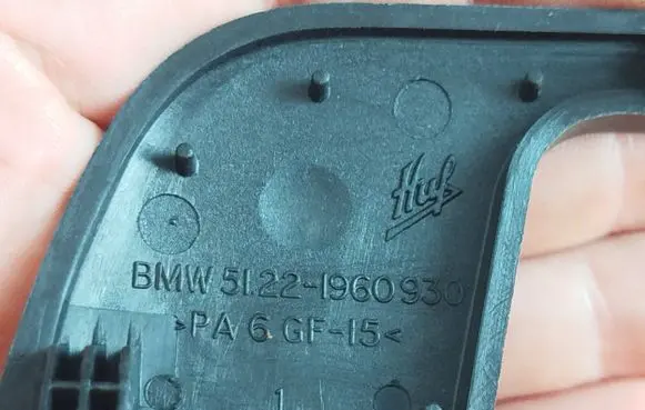 BMW 3 E36 Rear door handle cover 51221960930 1960930