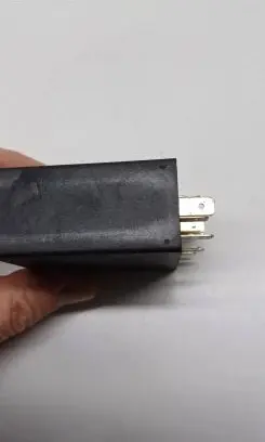 Audi A4 S4 B5 8D Window wiper relay 4B0955531A 72WA401 377