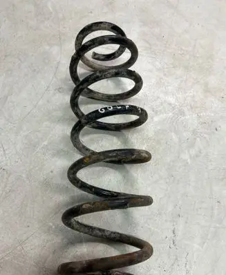 Volkswagen Golf IV Rear coil spring 