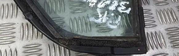 Mazda 5 Front door vent window glass four-door 