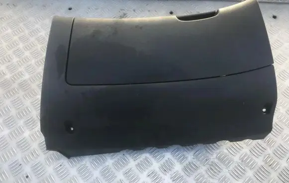 Skoda Octavia Mk2 (1Z) Glove box 1z2857103