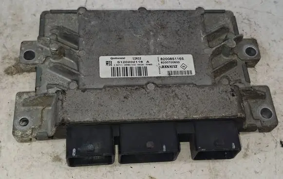 Renault Clio III Engine control unit/module 8200851165 8200700600 S120202116A