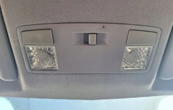 Mazda 6 Rear seat light