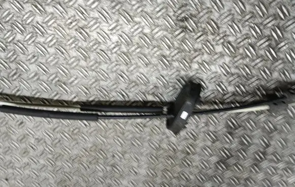 Opel Astra J Gear shift cable linkage