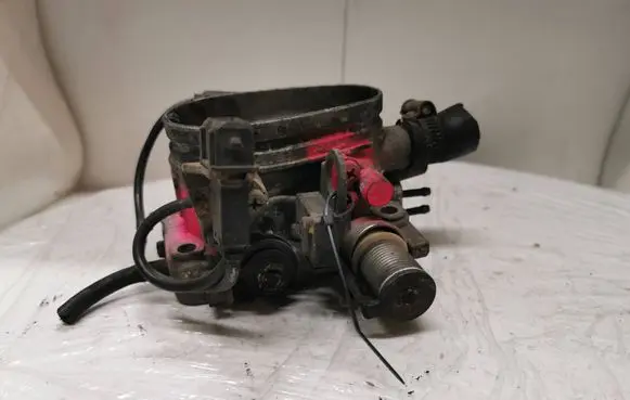 Audi 80 90 B3 Throttle body valve B093037 063T