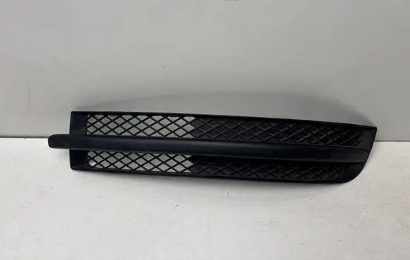 Volkswagen Sharan Front bumper lower grill 7M3853683