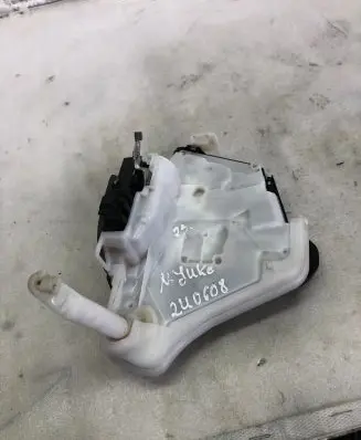 Nissan Juke II F16 Front door lock 805016oe0c