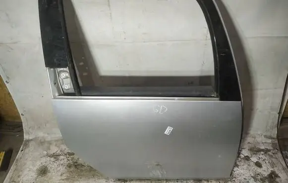 Skoda Roomster (5J) Rear door pilkos