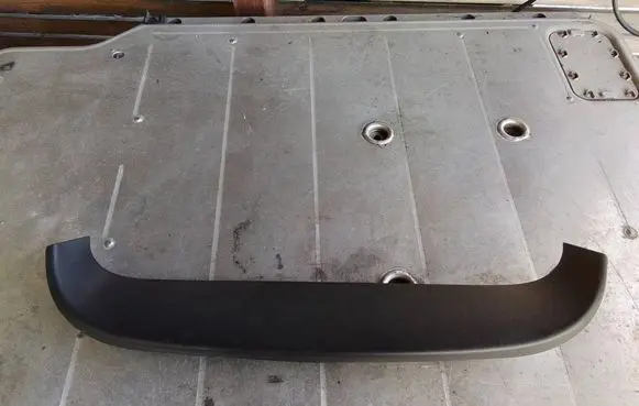 Peugeot 308 Tailgate/trunk upper cover trim 9801908877