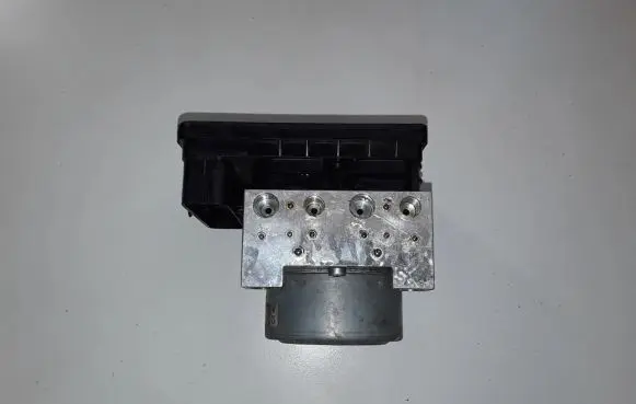 Peugeot 208 ABS Pump MK100G3CEM00