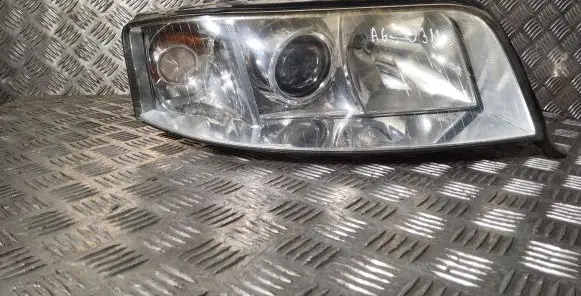 Audi A6 S6 C5 4B Headlight/headlamp 15593000