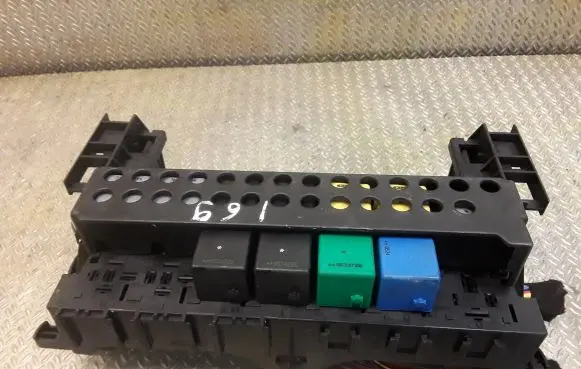 Mercedes-Benz A W169 Fuse box set 1695450001 A1695450001