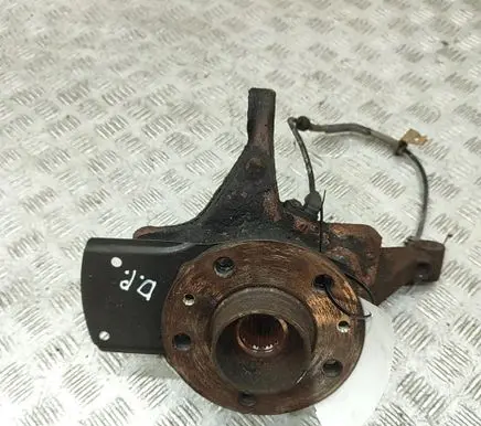 Opel Vivaro Front wheel hub 93866696