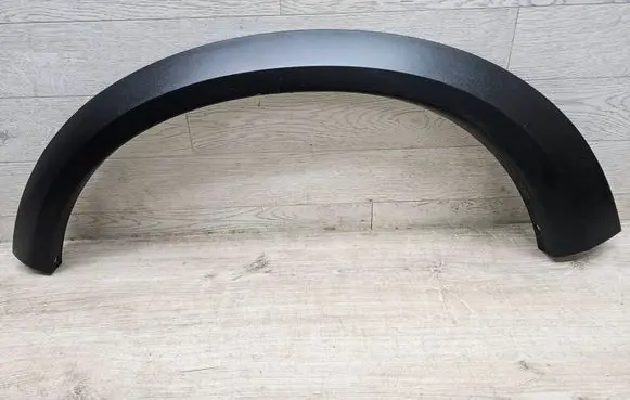 Volvo XC70 Front arch trim 31283104