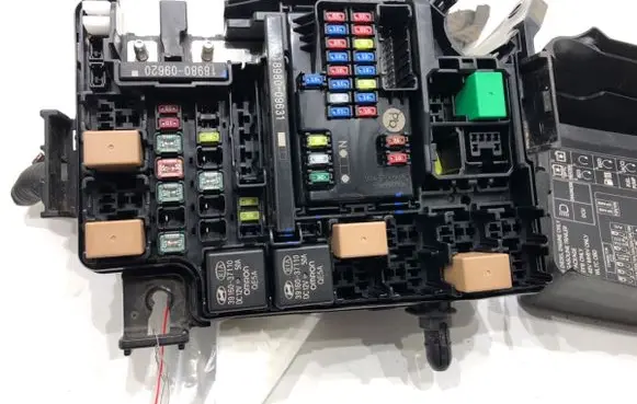 KIA Xceed Fuse box set 91270J7GT0