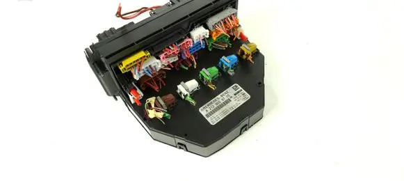 Mercedes-Benz C W204 SAM control unit A2129009705