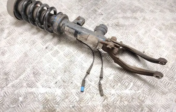 Front shock absorber with coil spring