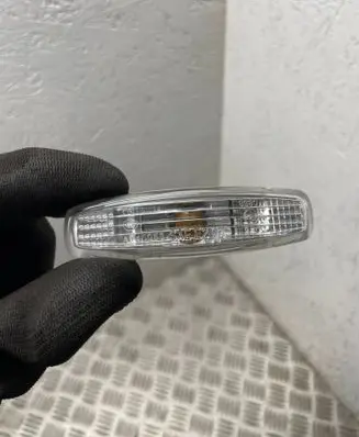 Nissan Murano Z51 Front fender indicator light a045053 saee204