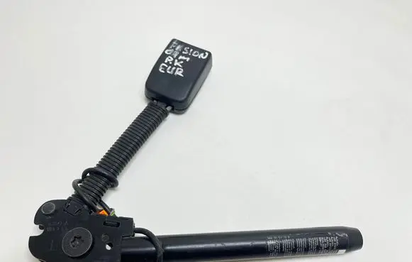 Ford Fusion Front seatbelt buckle 2S6AA61209AC L1101730696