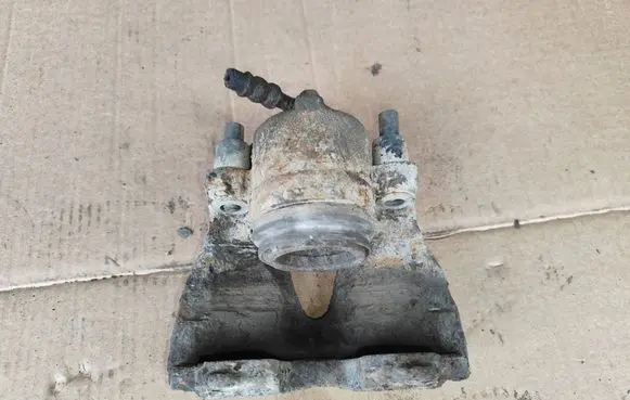 Opel Zafira A Front brake caliper