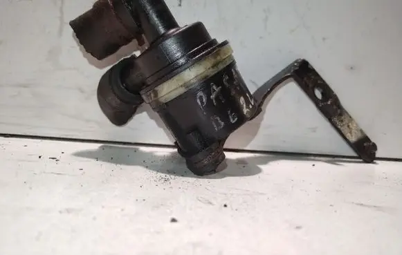 Volkswagen PASSAT B6 Electric auxiliary coolant/water pump