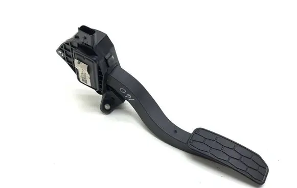 Jaguar XE Accelerator throttle pedal GX739F836AA