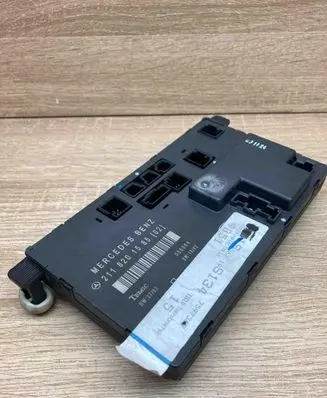 Mercedes-Benz E W211 Door control unit/module 2118201585 355554 LEFTSIDE