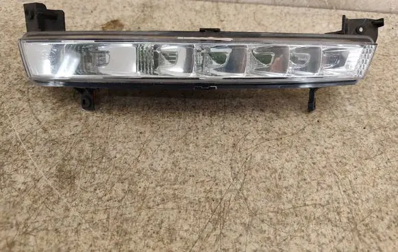 Citroen C4 Grand Picasso Front fog light 17785102