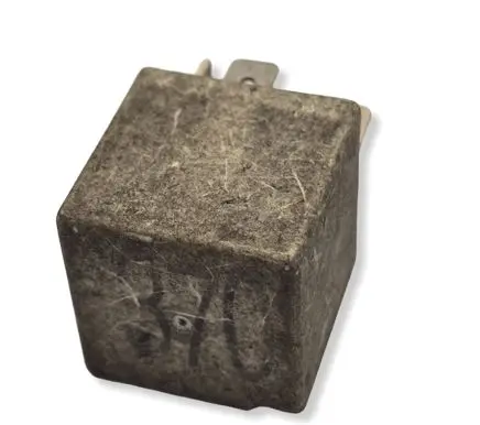Audi A4 S4 B5 8D Other relay 8D0951253