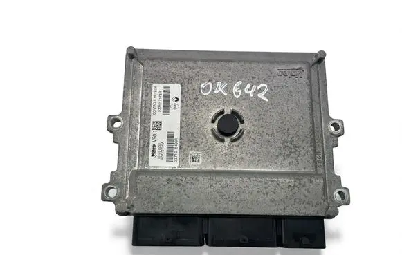 Dacia Sandero Engine control unit/module ECU 237107175R 237105499R