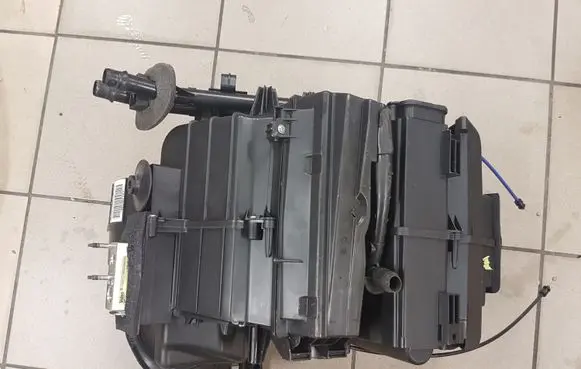 Interior heater climate box assembly