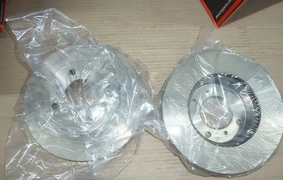 Mitsubishi Carisma Front brake disc J3305032