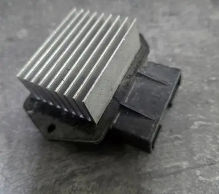 Toyota Avensis T250 Heater blower motor/fan resistor 4993002121