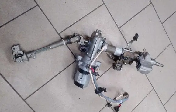 Toyota Yaris Steering rack electric part 45250-0d194