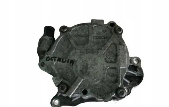 Skoda Octavia Mk2 (1Z) Vacuum pump 031145100