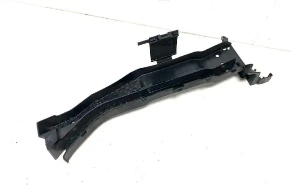 Volkswagen Tiguan Other engine bay part 5N0971615E