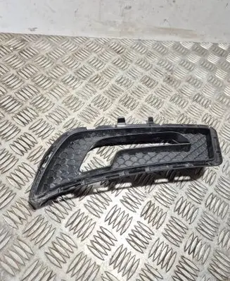 Mercedes-Benz E W212 Front bumper lower grill A2128851053