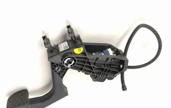 Mercedes-Benz Vito Viano W447 Clutch pedal A4472904400