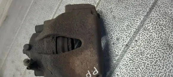 Opel Zafira A Front brake caliper