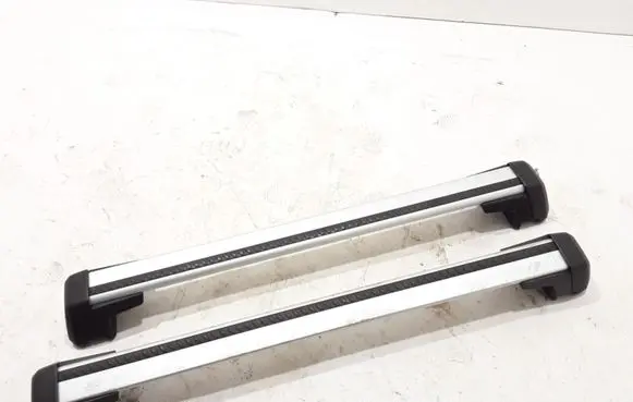 Volvo V60 Roof transverse bars on the 