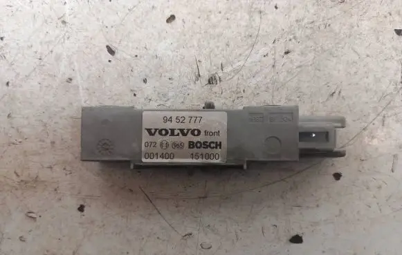 Volvo V70 Airbag deployment crash/impact sensor 9452777 001400 151000