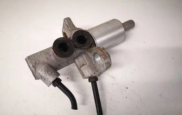Audi A6 S6 C5 4B Master brake cylinder 