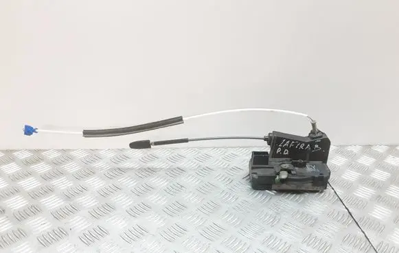 Opel Zafira B Rear door lock 24444016