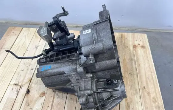 Volkswagen Up Manual 6 speed gearbox NZE